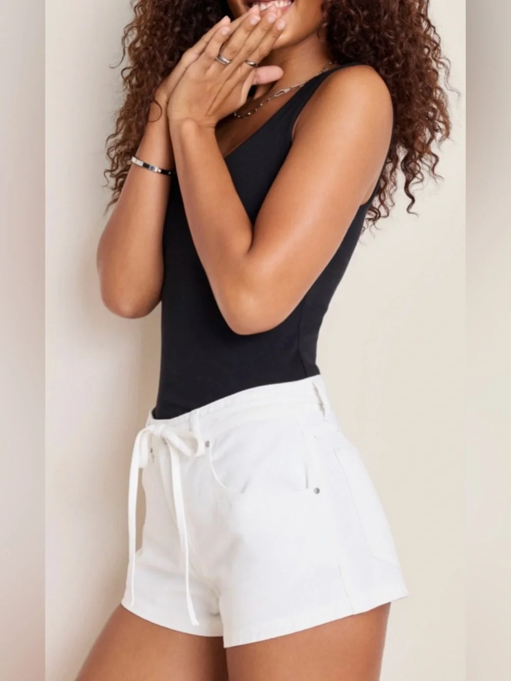 Francesca's Avery Front Tie White Denim Shorts Size 29 New With Tags - Picture 2 of 7